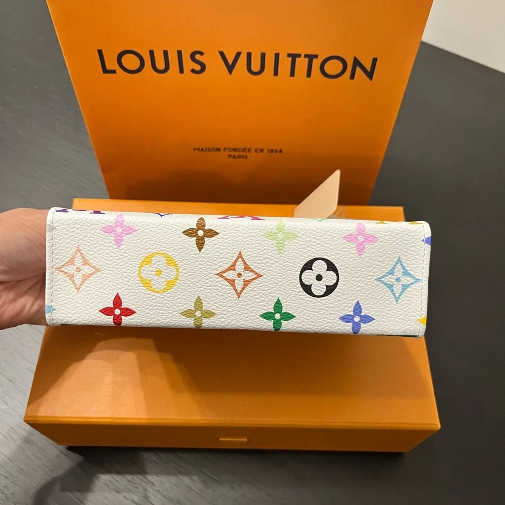 NEW 🩷 Louis Vuitton x Takashi Murakami White Multi Toiletry Pouch 19 *Limit Ed* - Picture 9 of 15